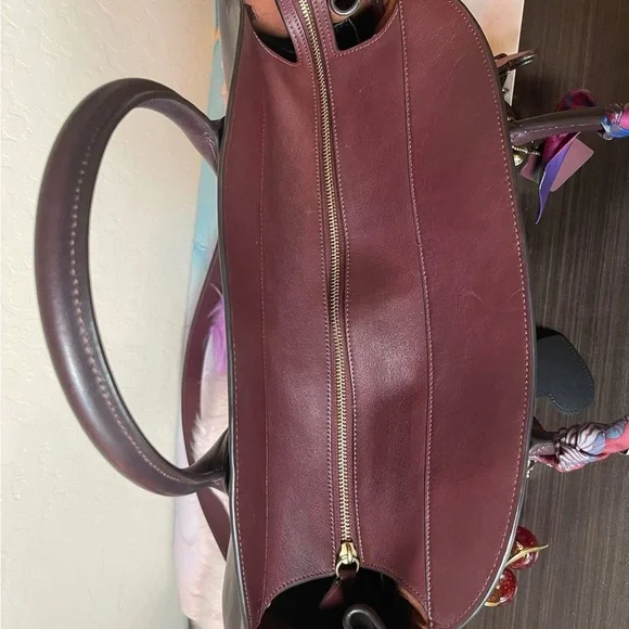 Coach 48 Merlot Empire has seen some world! Too big of a bag for me! - Picture 6 of 10